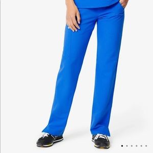 FIGS sz M Kade Cargo Scrub Pants, Royal Blue.